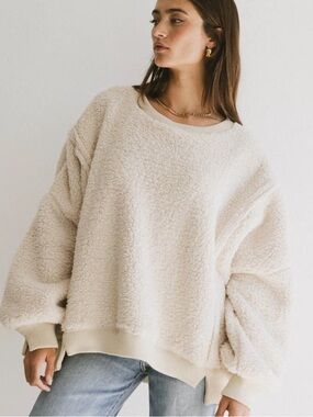 Victoria's Secret PINK oversized sherpa pullover in a cream / winter white color